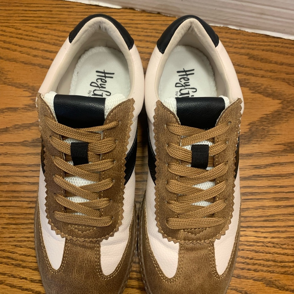 Corkys White, Brown & Black Retro Casual Sneakers women’s size 8 comfort casual - Picture 5 of 11